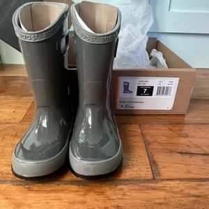 Brand new size 7 (little kids) gray Bogs rain boots
